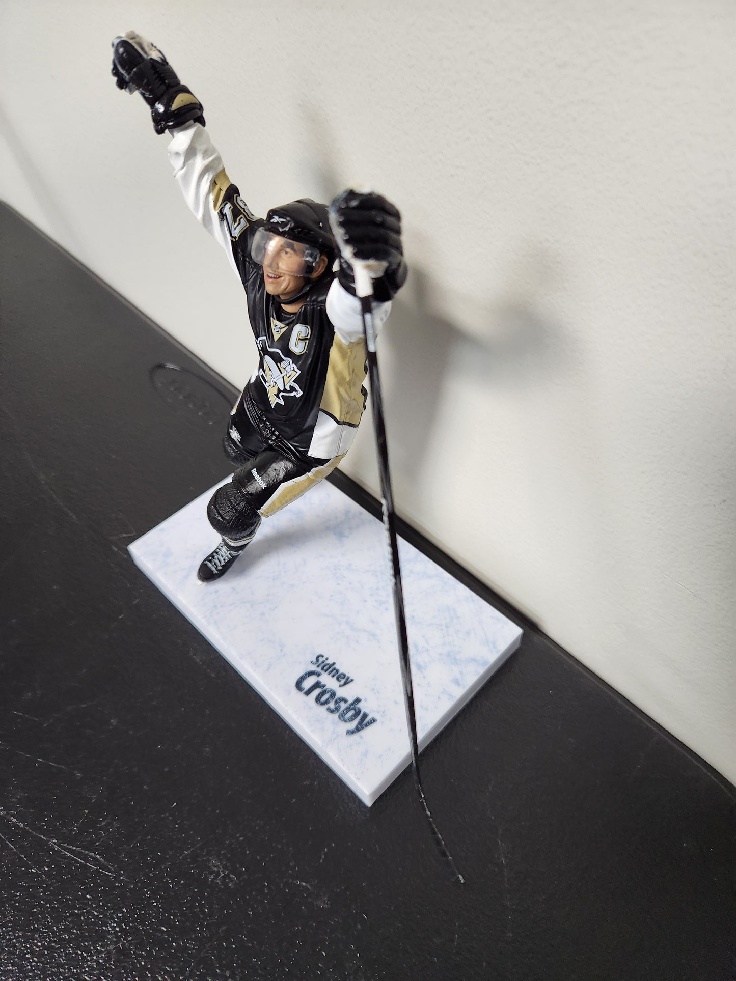 McFarlane NHL Figure Sidney Crosby Figure Loose Pittsburgh Penguins Collectible