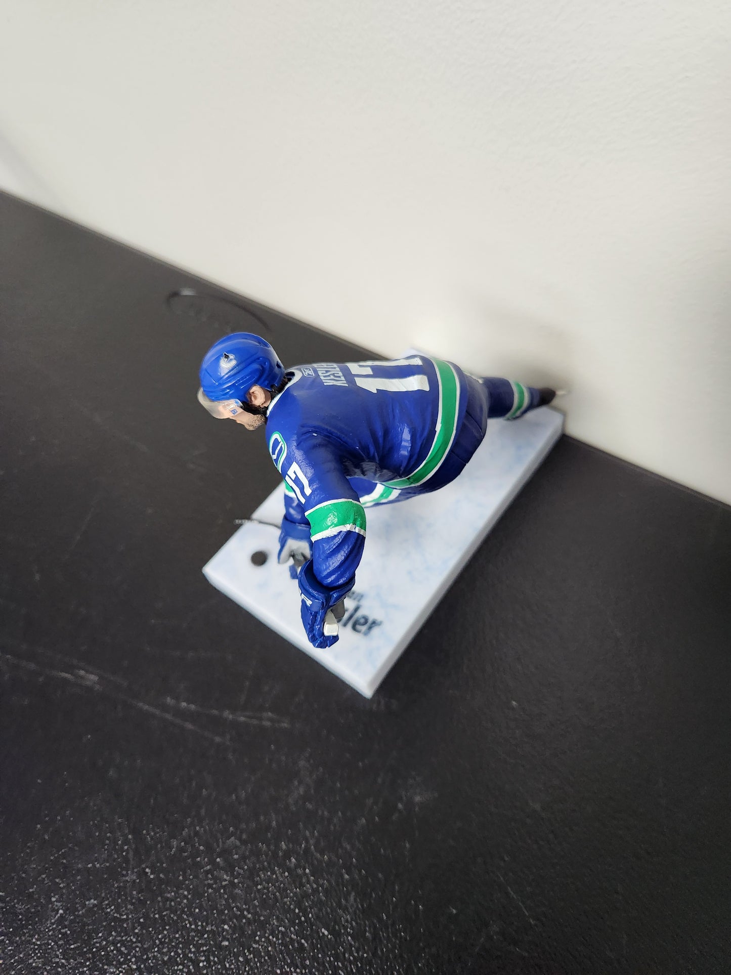 McFarlane NHL Figure Ryan Kesler Figure Loose Vancouver Canucks Collectible