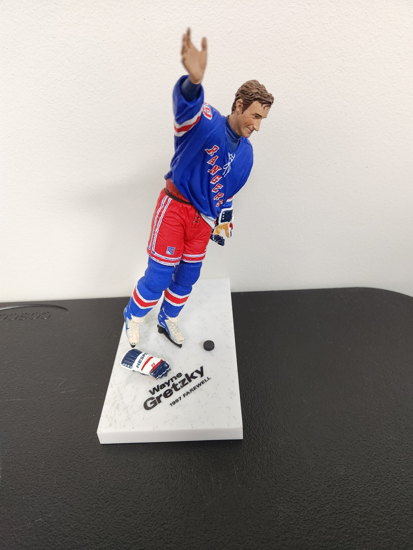 McFarlane NHL Figure Wayne Gretzky Farewell Figure Loose New York Rangers Collectible