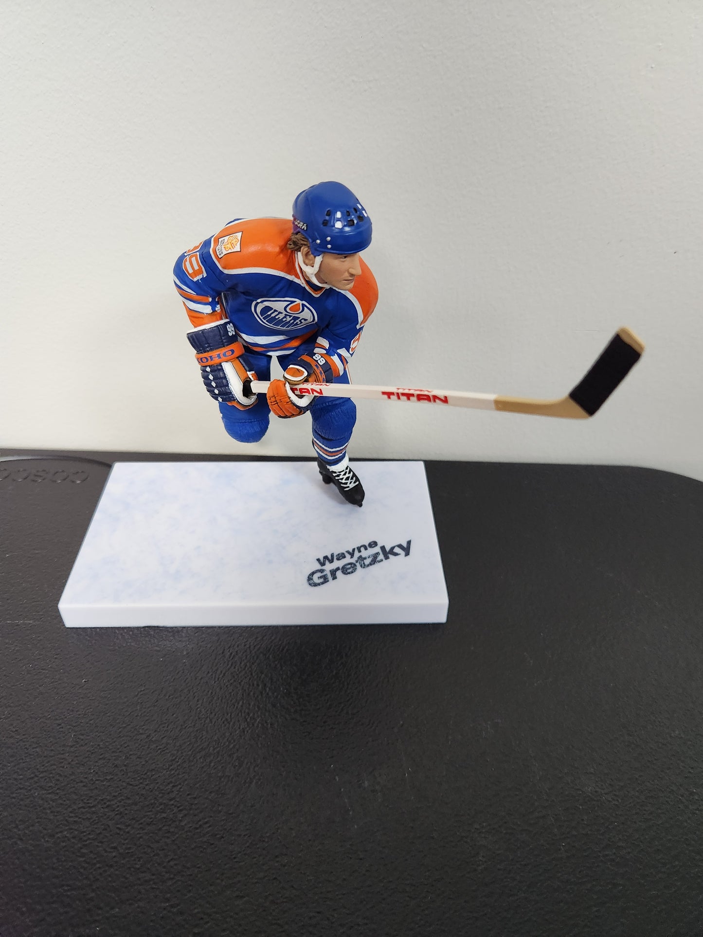 McFarlane NHL Legends Figure Wayne Gretzky Figure Loose Edmonton Oilers Collectible