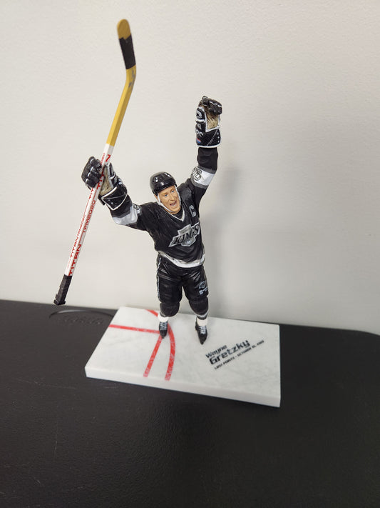 McFarlane NHL Figure Wayne Gretzky Figure Loose Wayne Gretzky 1851 Points LA Kings Collectible