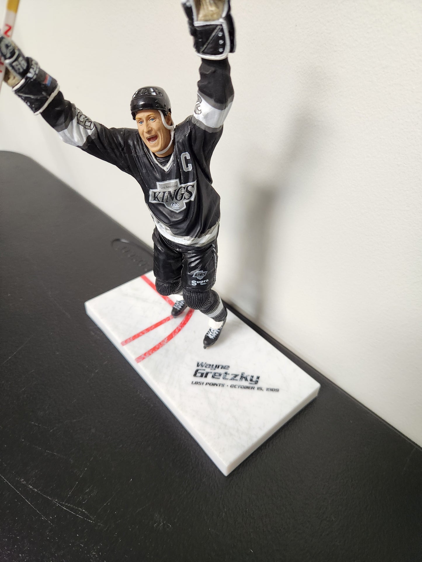 McFarlane NHL Figure Wayne Gretzky Figure Loose Wayne Gretzky 1851 Points LA Kings Collectible