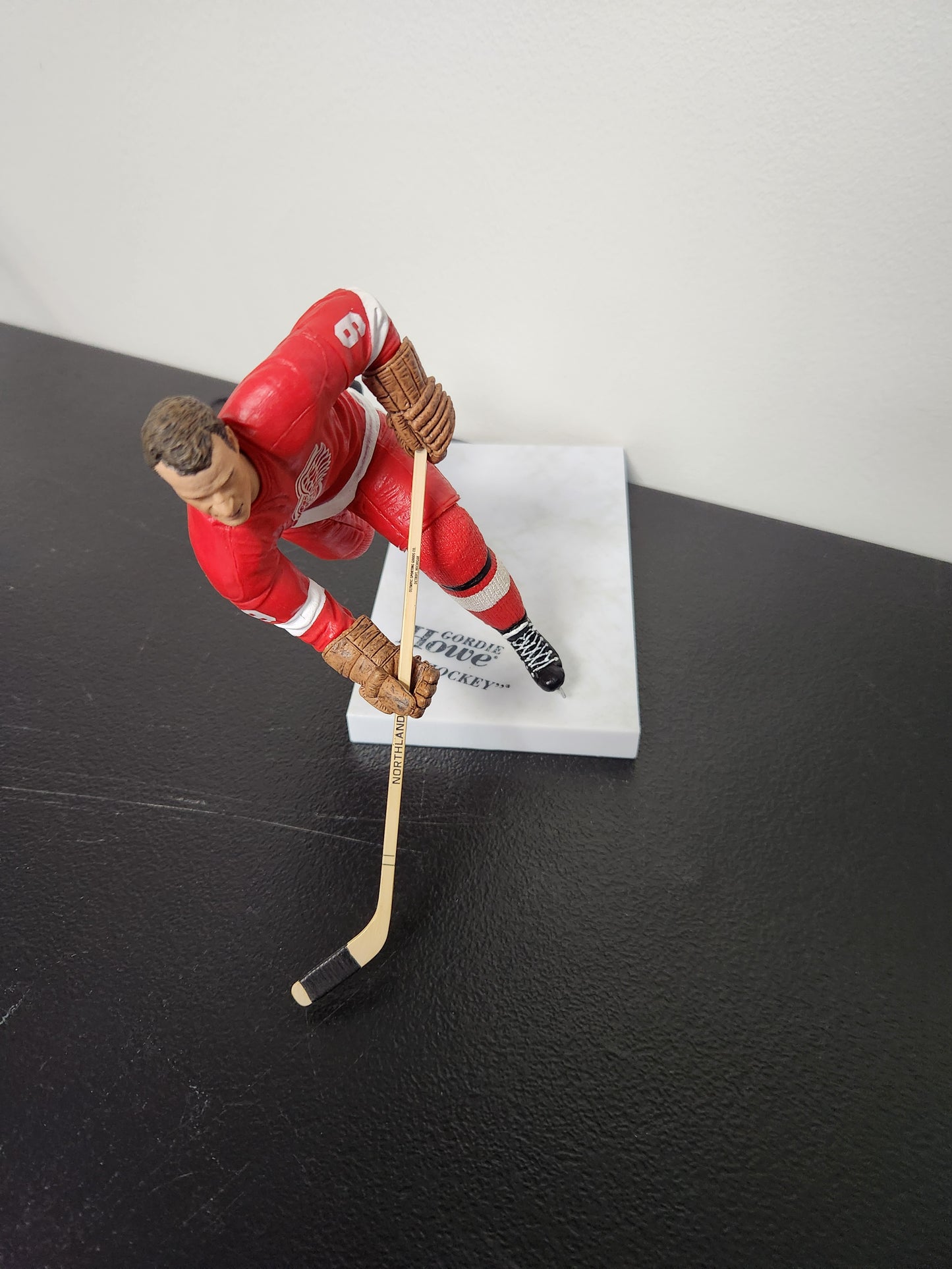 McFarlane NHL Figure Gordie Howe Mr. Hockey Figure Loose Detroit Red Wings Collectible