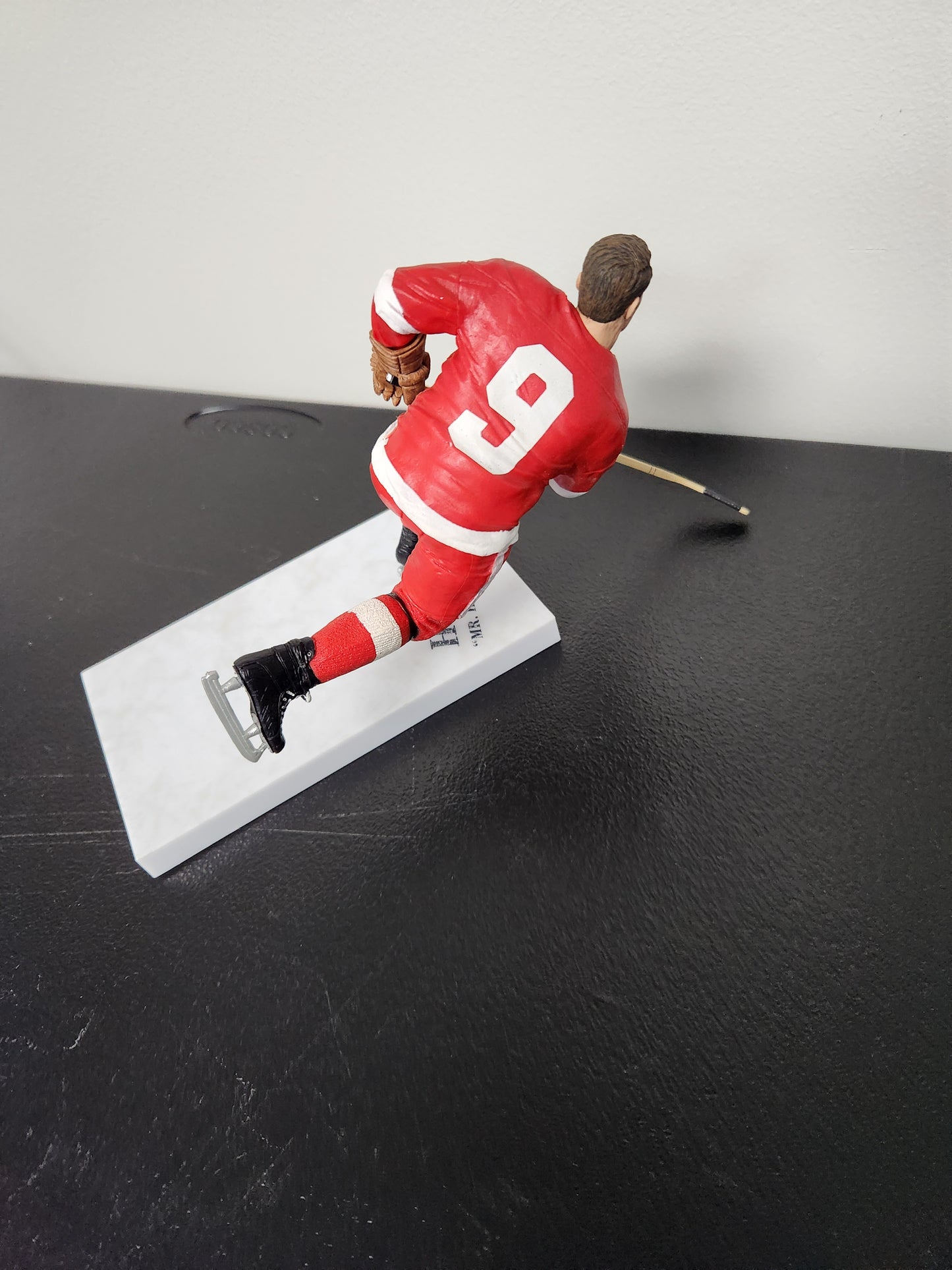 McFarlane NHL Figure Gordie Howe Mr. Hockey Figure Loose Detroit Red Wings Collectible