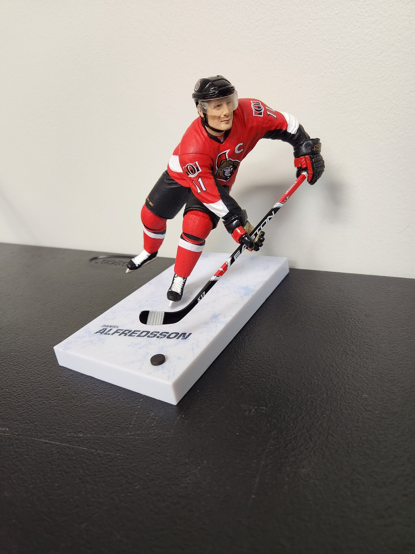 McFarlane NHL Figure Daniel Alfredsson Figure Loose Ottawa Senators Collectible