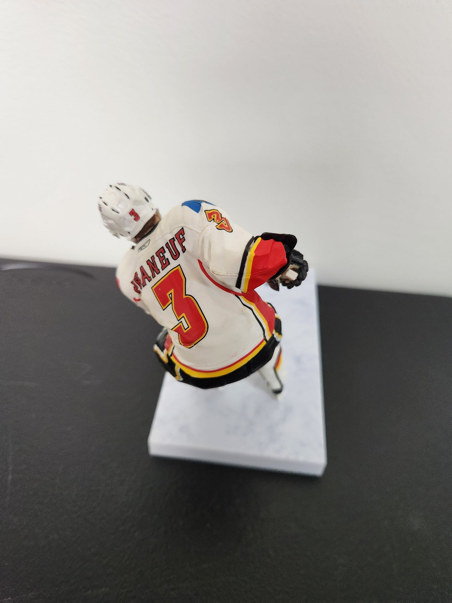 McFarlane NHL Figure Dion Phaneuf Figure Loose Calgary Flames Collectible