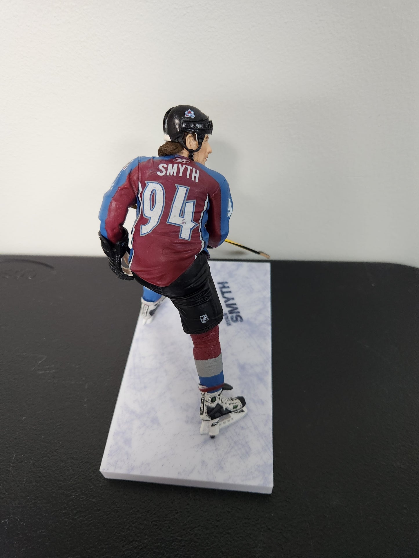 McFarlane NHL Figure Ryan Smyth Figure Loose Avalanche Collectible