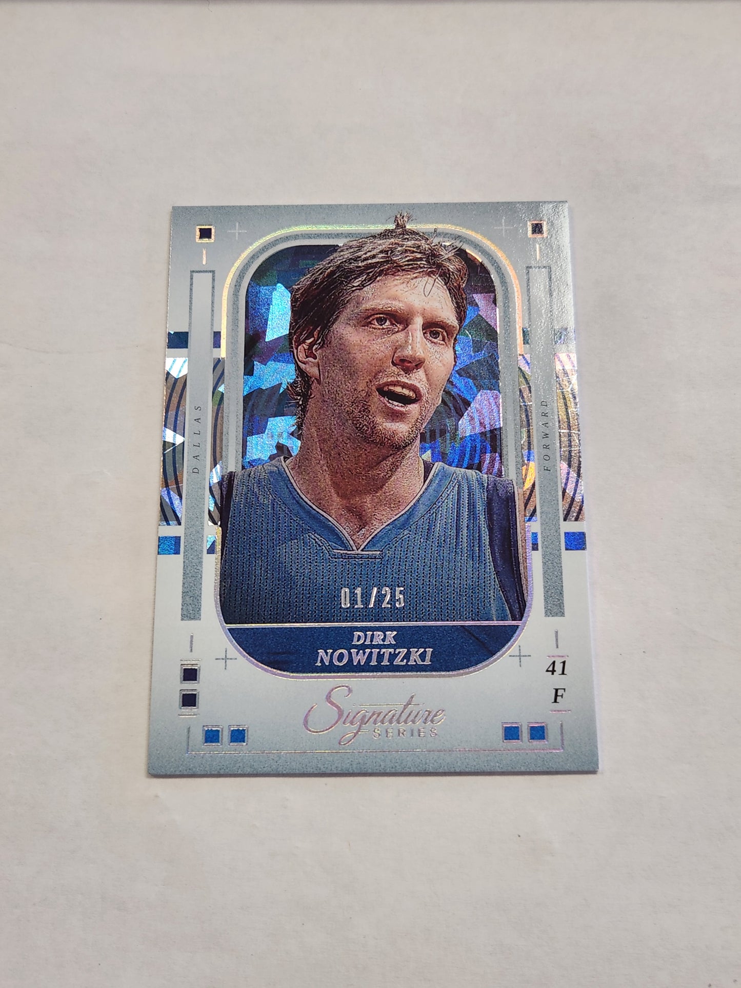 2025 Signature Series Dirk Nowitzki Blue Cracked ice #1/25