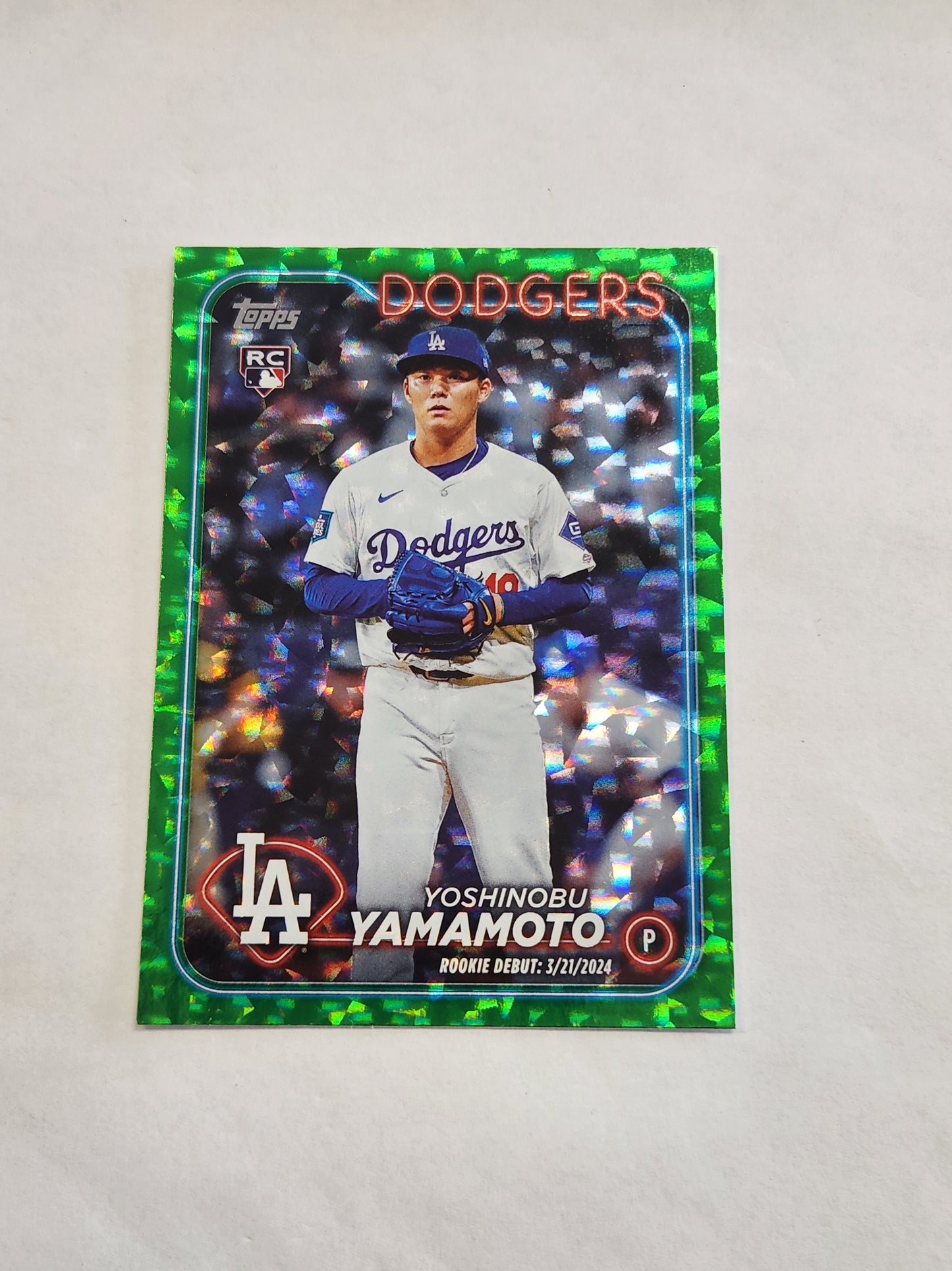 2024 Topps Update Yoshinobu Yamamoto Rookie Debut Green Diamond #/499