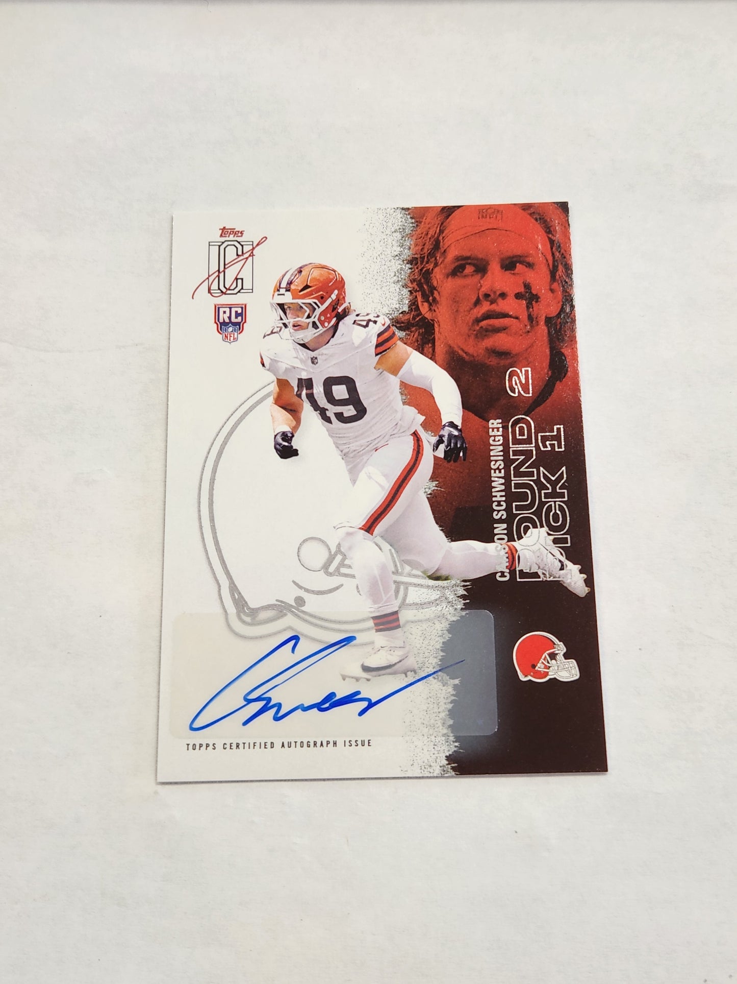 2025 Topps Signature Class Carson Schwesinger Rookie Auto