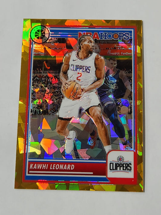 2023 NBA Hoops Premium Stock Kawhi Leonard Gold Cracked Ice /10
